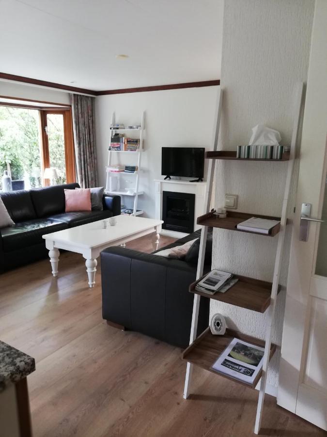 Roodborstje 4 Persoonschalet Putten Exterior foto